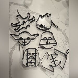 Williams Sonoma Star Wars Pancake Molds and  Recipe Cards